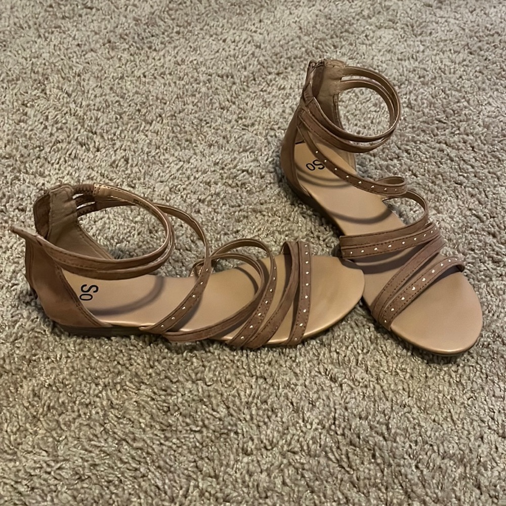 Women’s ankle sandals
